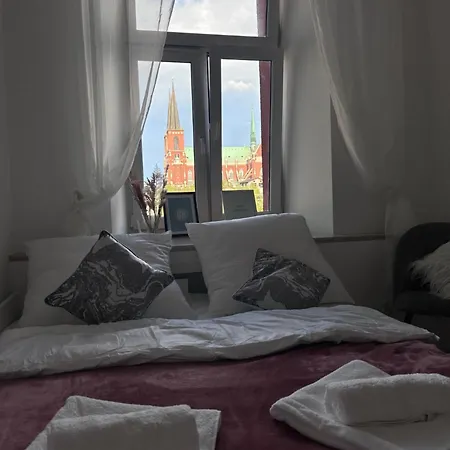 Station 2-bedroom * 쳉스토호바