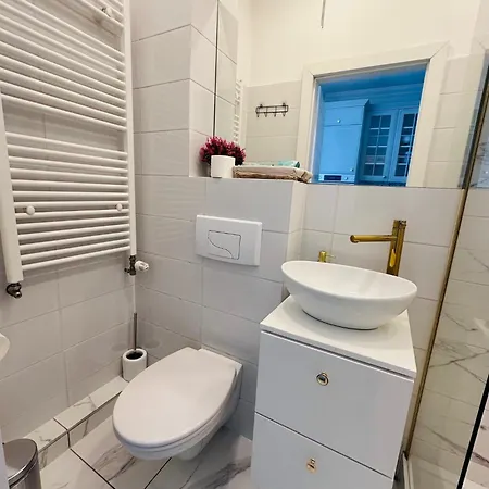 Station 2-bedroom Appartement *