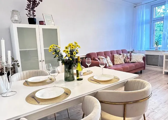 Station 2-bedroom Daire Çestohova